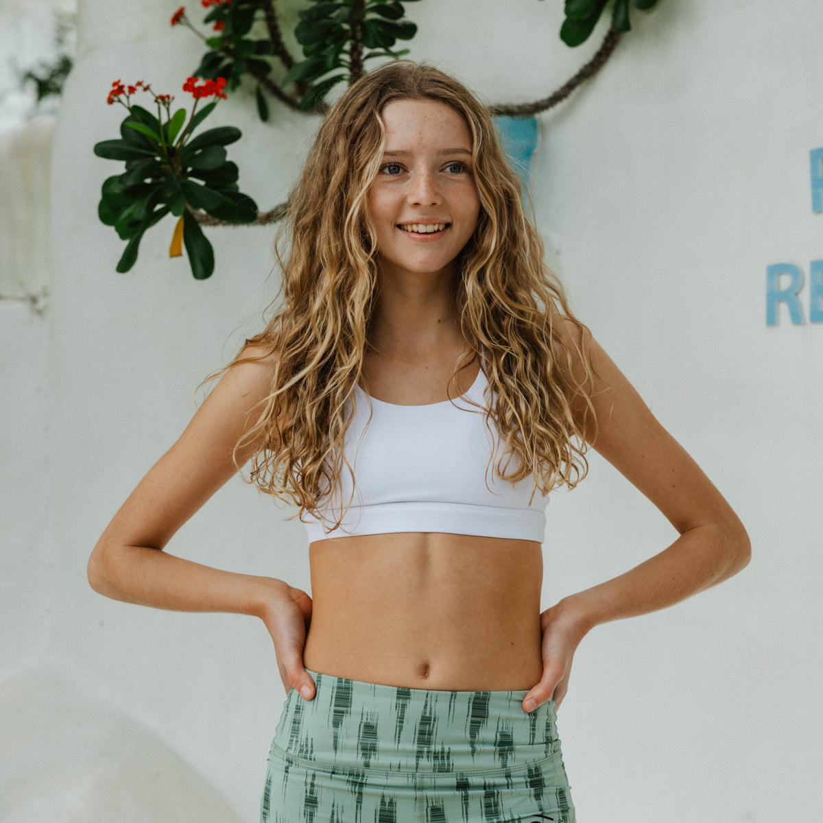 IMPI Running 6 Strap Bra Top - White