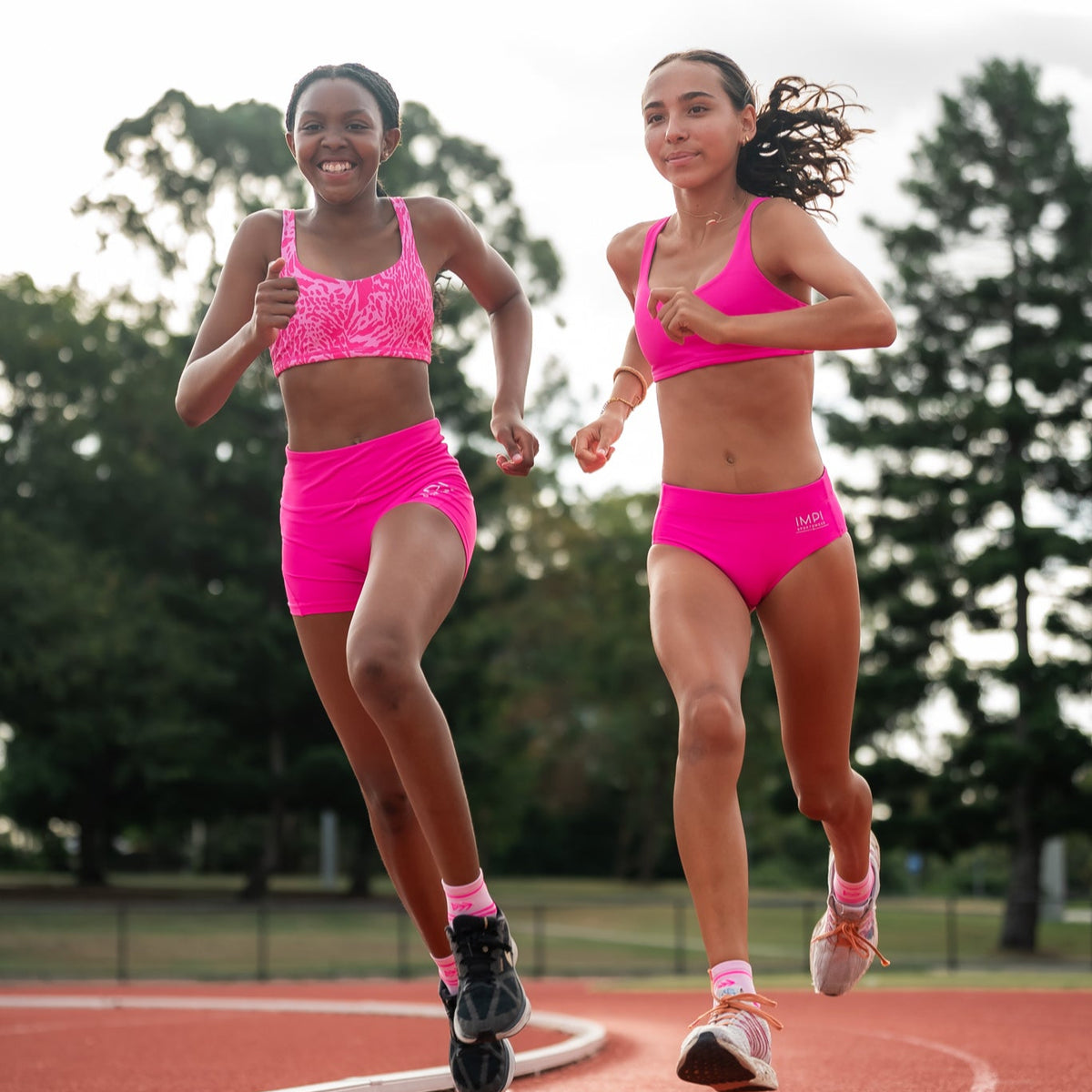 Girls polyester pink exercise crop top