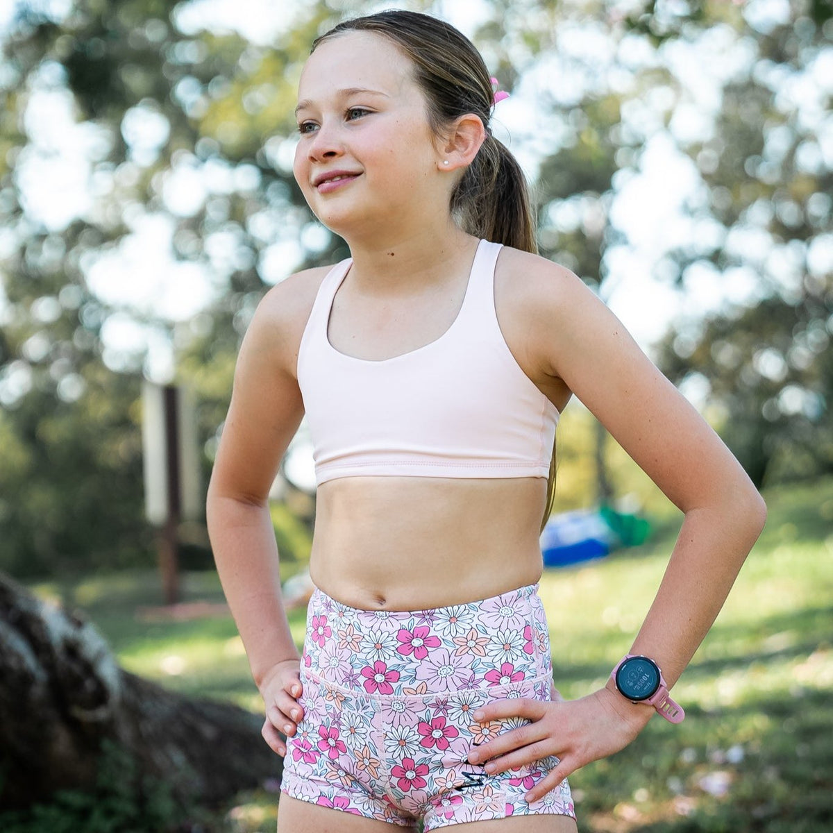 pastel pink running crop