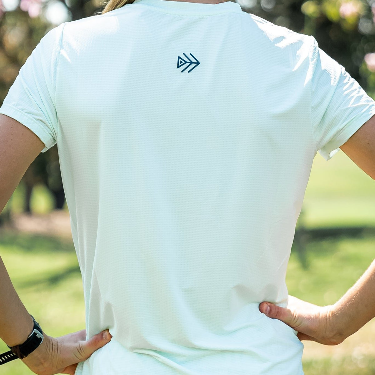 aqua running tee