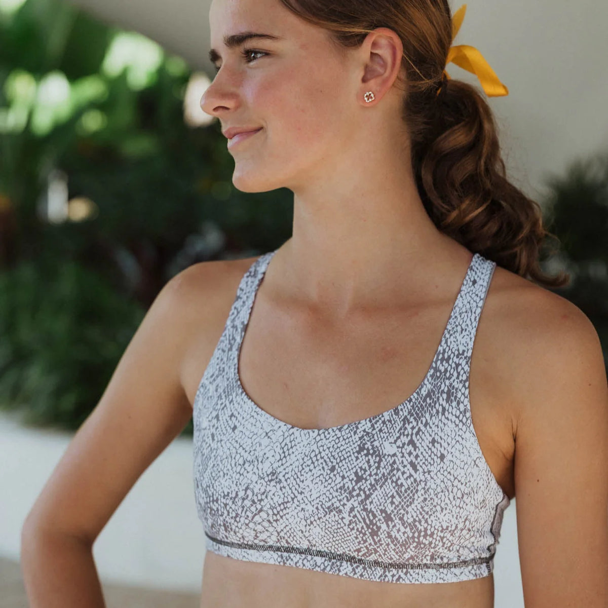 IMPI Strappy Running Bra Top - Steel Grey Snake