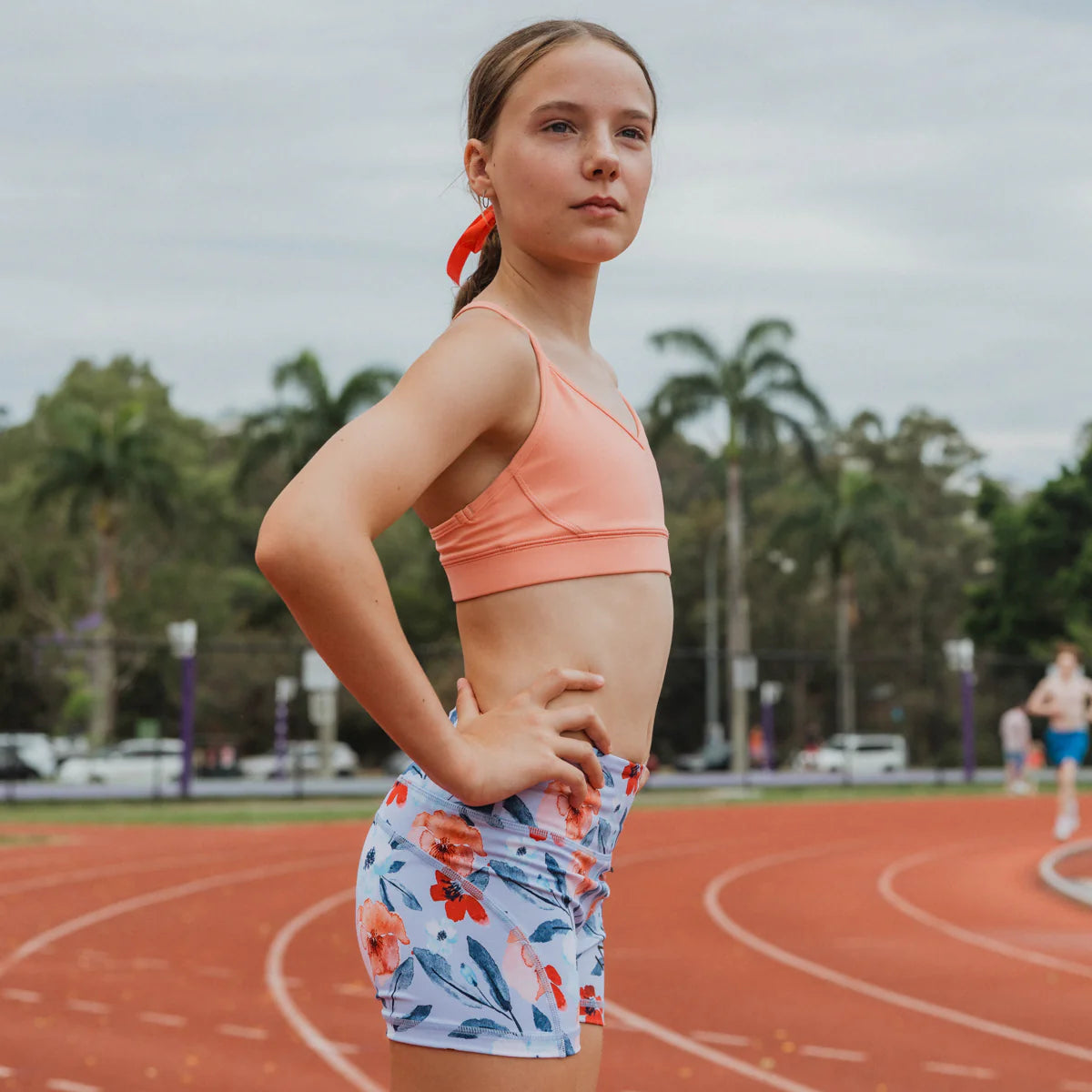 IMPI V-Neck Sports Crop - Peachy