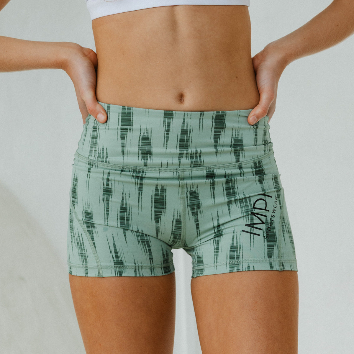 IMPI High Waist Bike Shorts - Green Streak