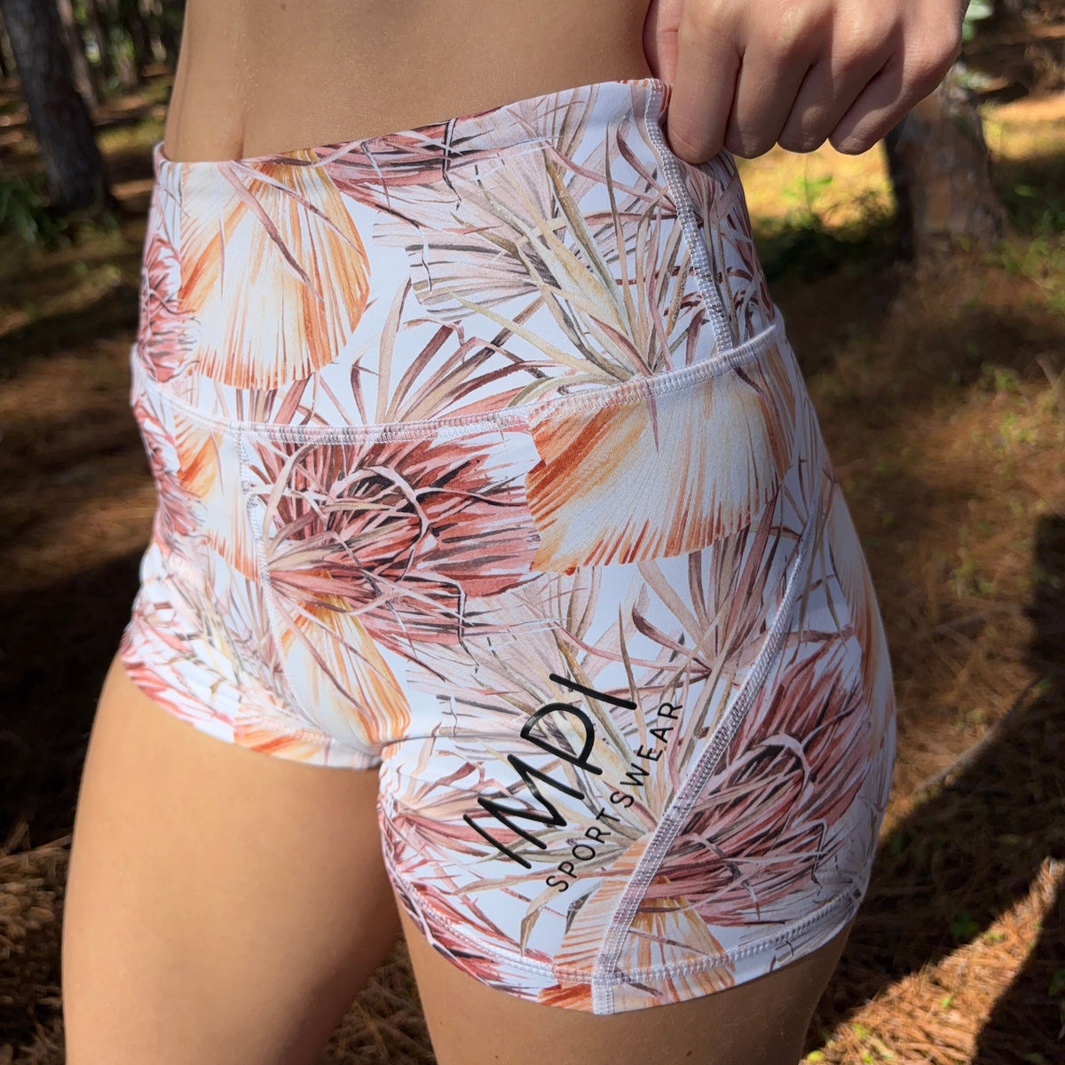 IMPI High Waisted Running Short - Natural Beauty