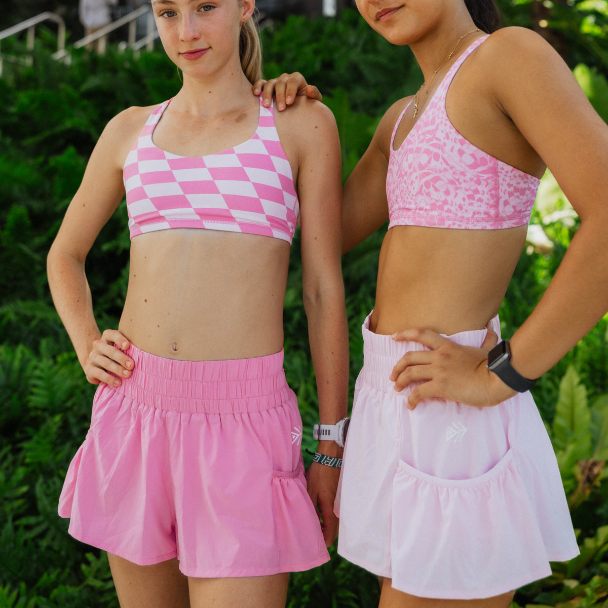 girls pink sports bra