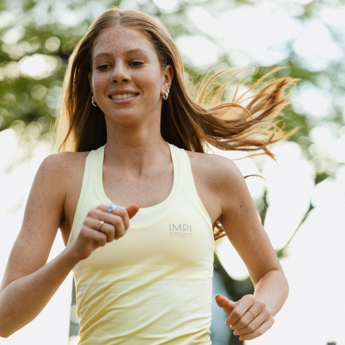 yellow seamless running singlet