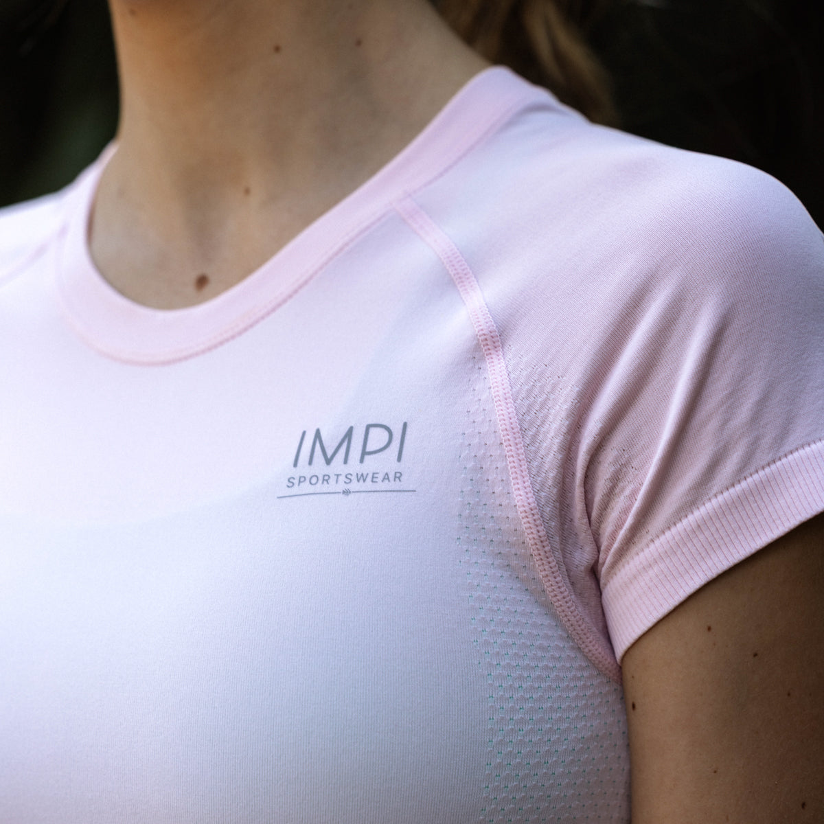 pink seamless running t-shirt