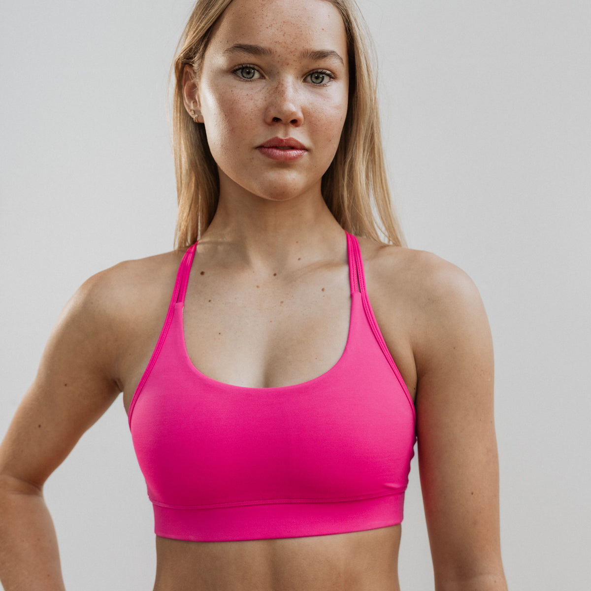 girls pink sports bra
