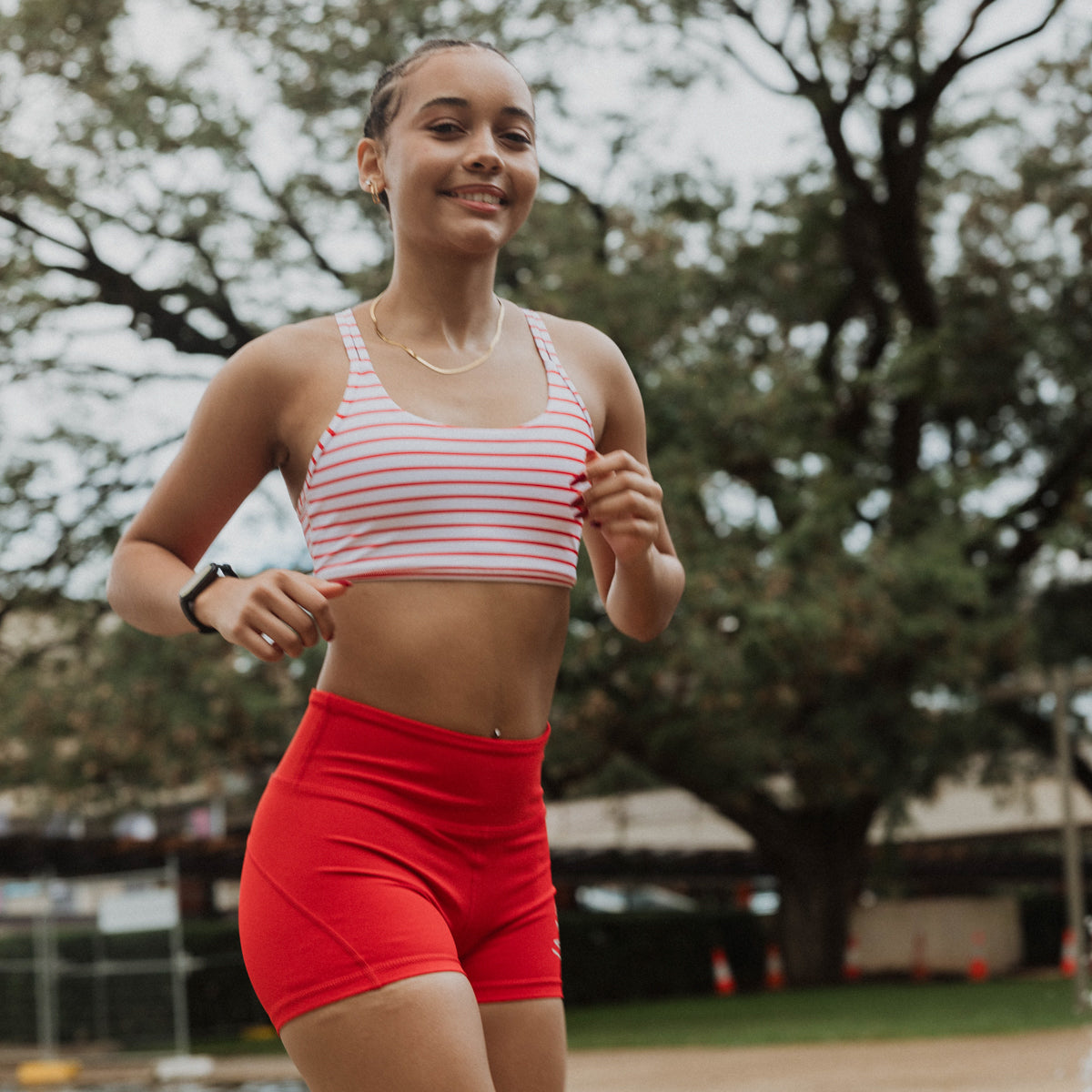 red stripe running crop