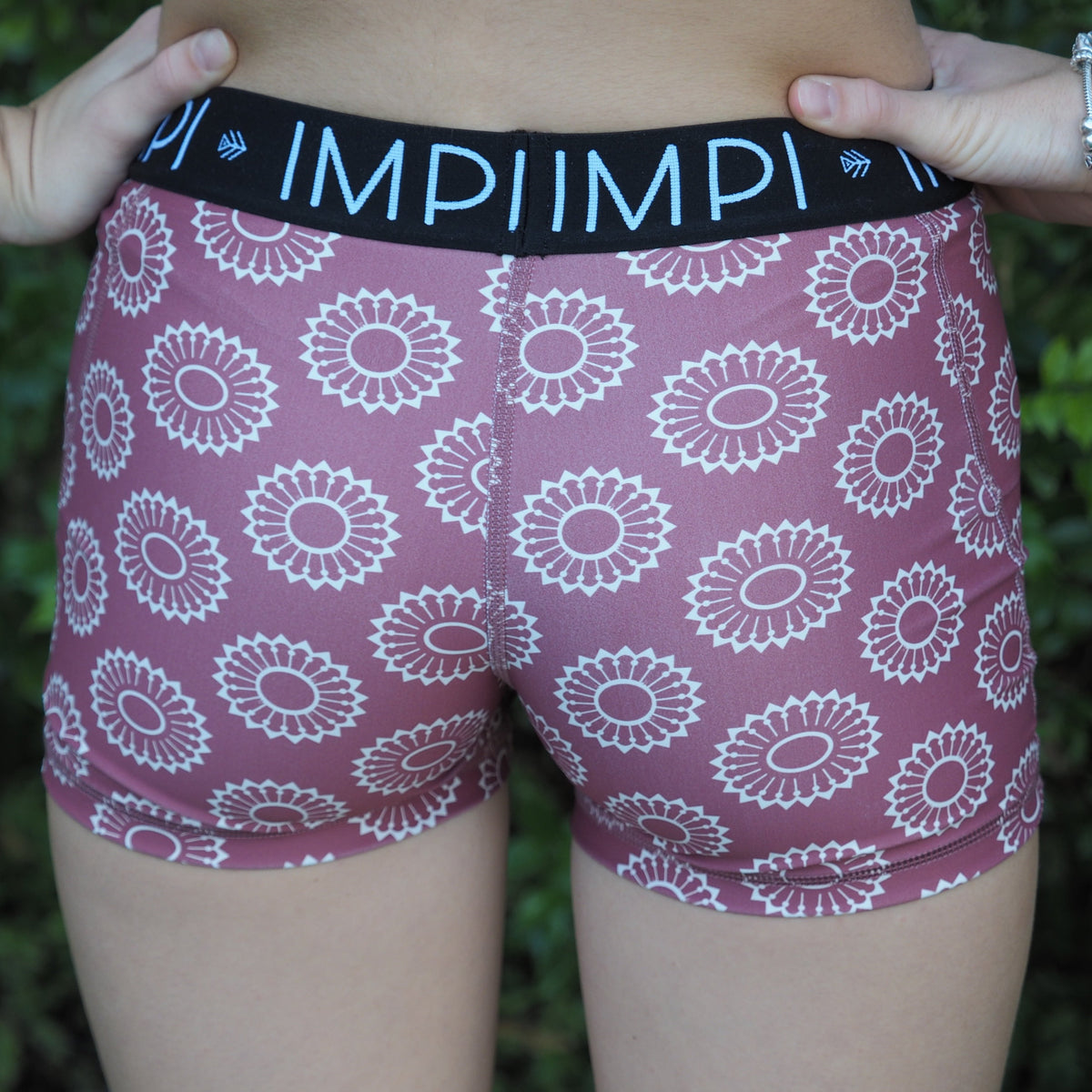 IMPI elastic running shorts boho